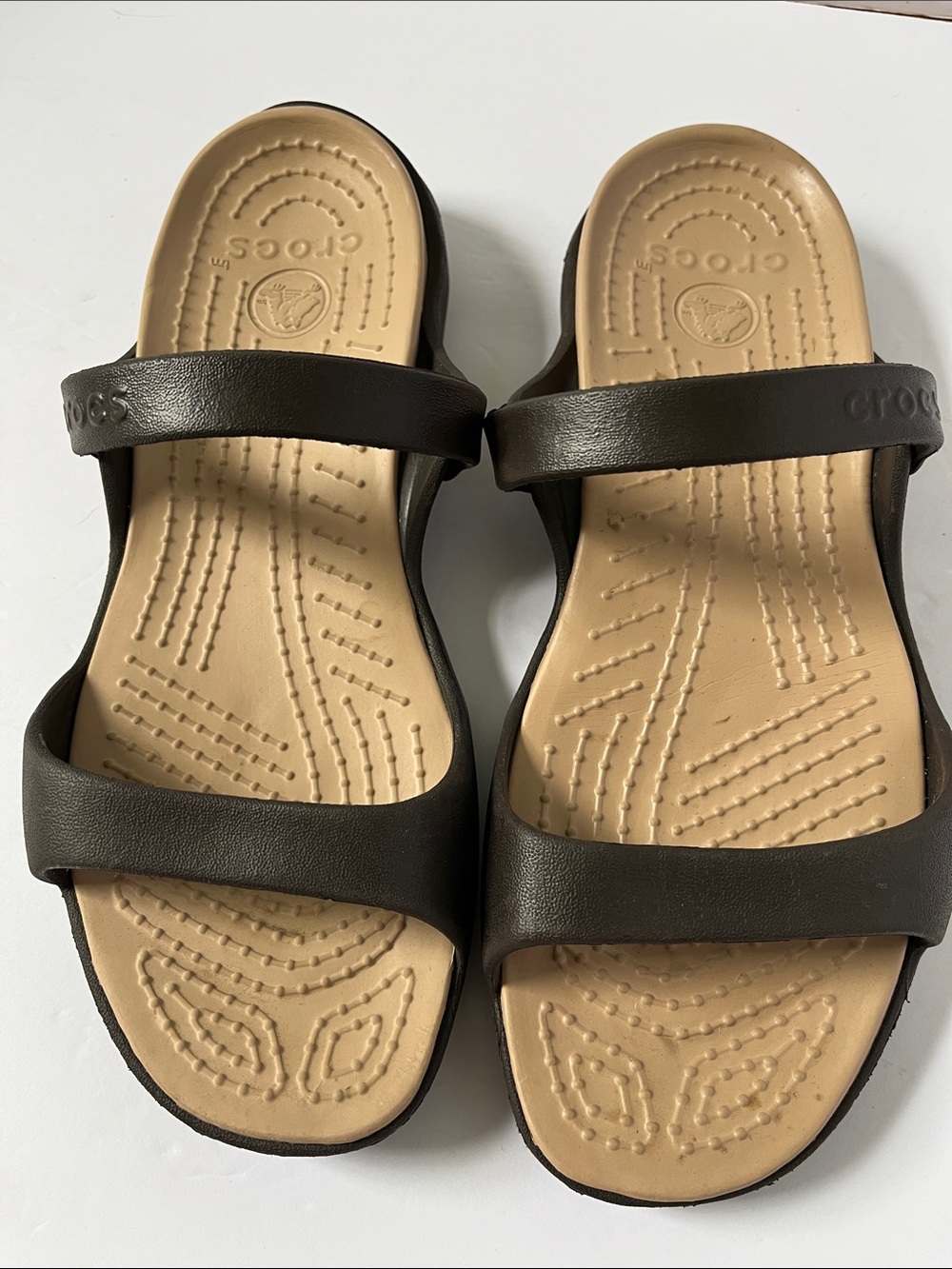 Crocs Cleo Strappy Sandals - Women's Size 10 - Black/Beige NWOT